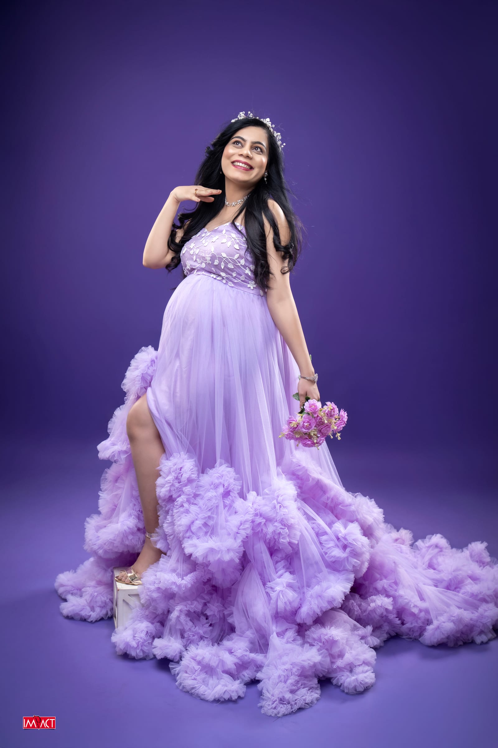 Maternity photography by Impact Photo Studio