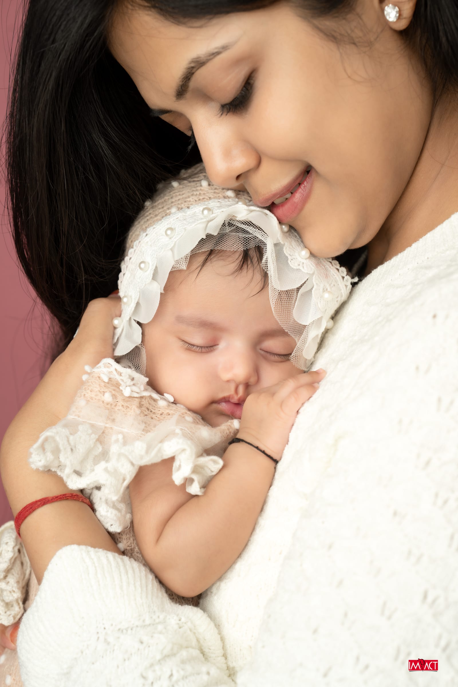 Newborn, Impact Photo Studio